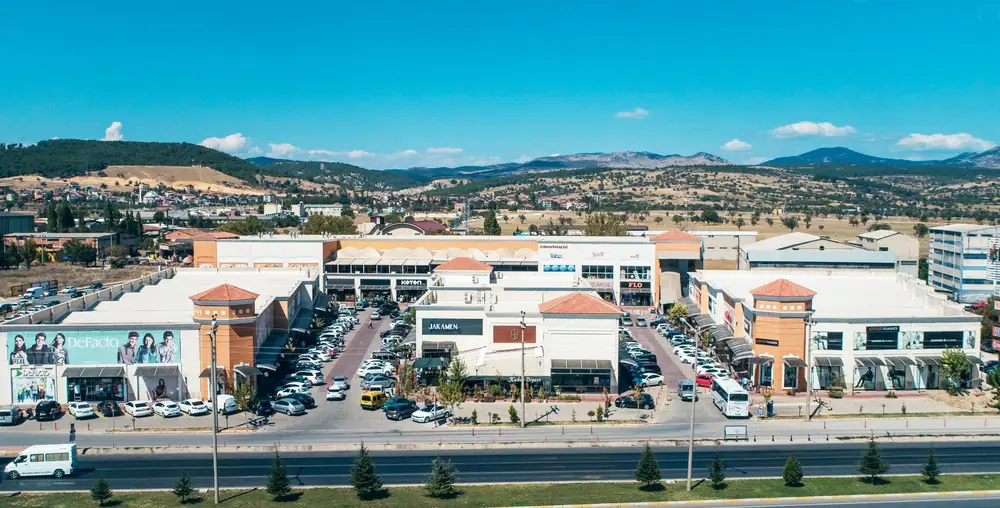 Festiva alışveriş merkezi — havadan görünüm
