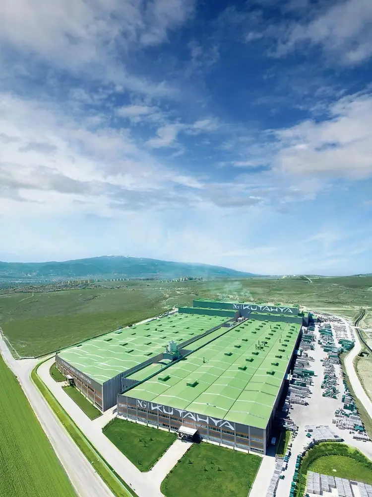NG Kütahya Seramik Fabrikası — Kütahya'da tamamlanan 200.000 m²'lik prefabrik proje