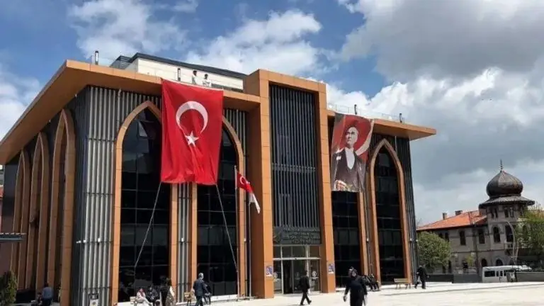 Millet Kütüphanesi binası