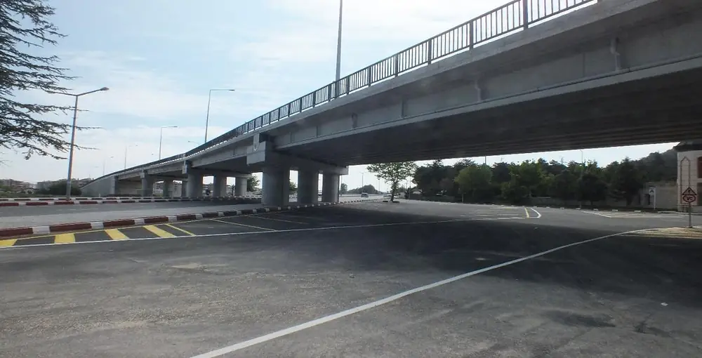 Tamamlanan viyadük ve bağlantı yolu